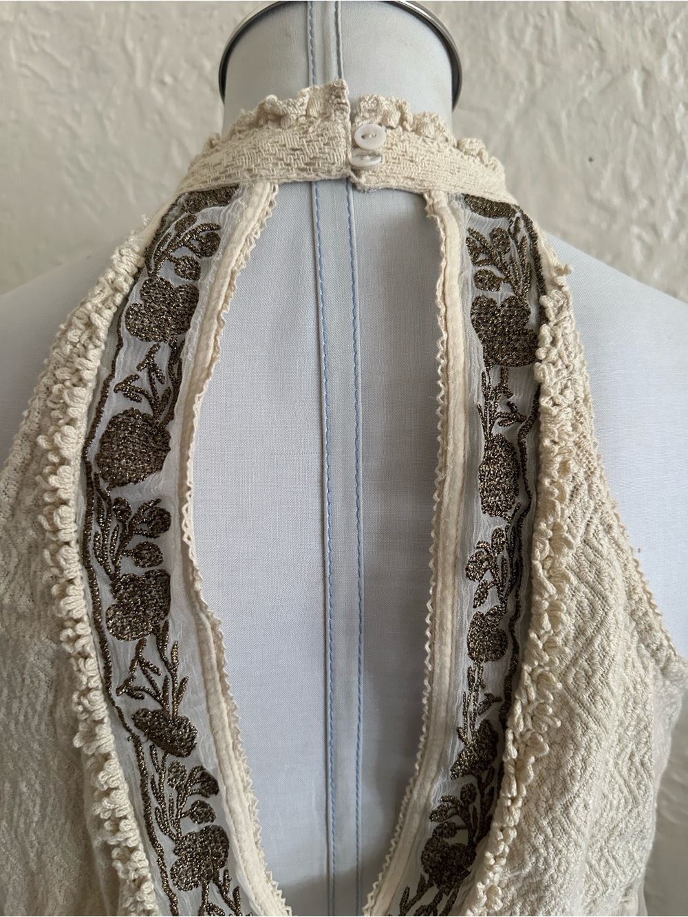 Urban Outfitters Ecote Cream Gauze Metallic Embroidery Crochet Tank Top Lace M - Picture 6 of 10